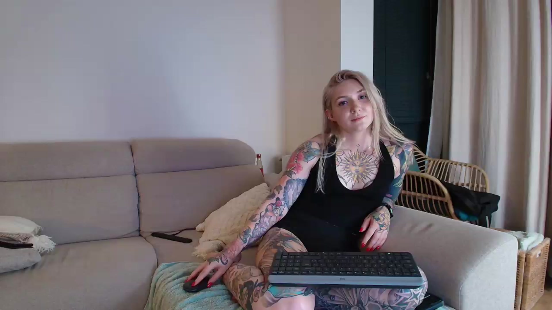 Gallery image thumbnail from Tattoo_bbgirl's myfreecams stream on, 05/25/2026, 21:11 image 14 of 20