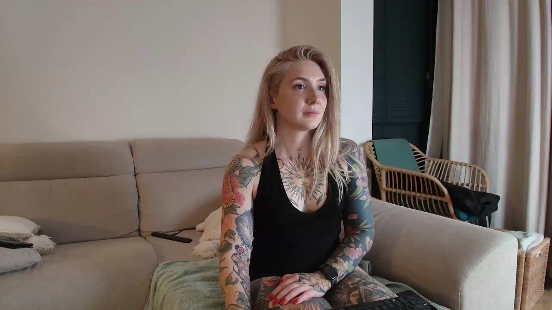 Gallery image thumbnail from Tattoo_bbgirl's myfreecams stream on, 05/25/2026, 21:11 image 7 of 20