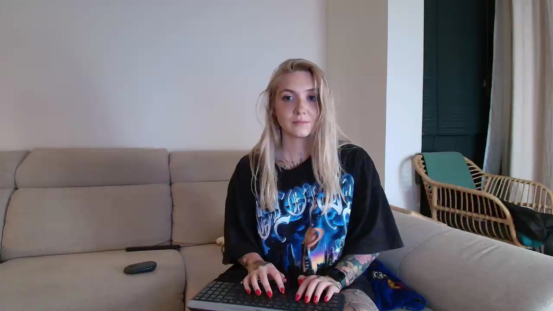 Gallery image thumbnail from Tattoo_bbgirl's myfreecams stream on, 05/26/2026, 21:28 image 4 of 20