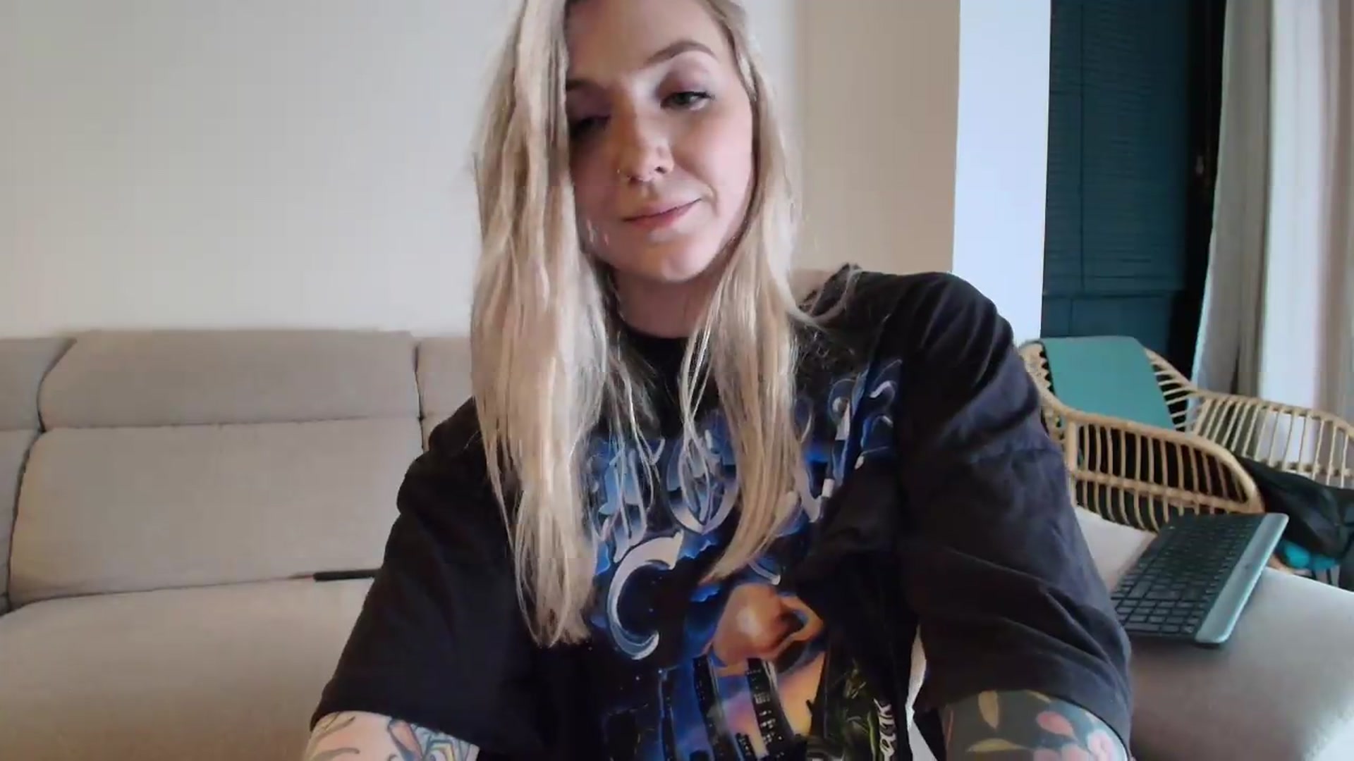Gallery image thumbnail from Tattoo_bbgirl's myfreecams stream on, 05/26/2026, 21:28 image 18 of 20