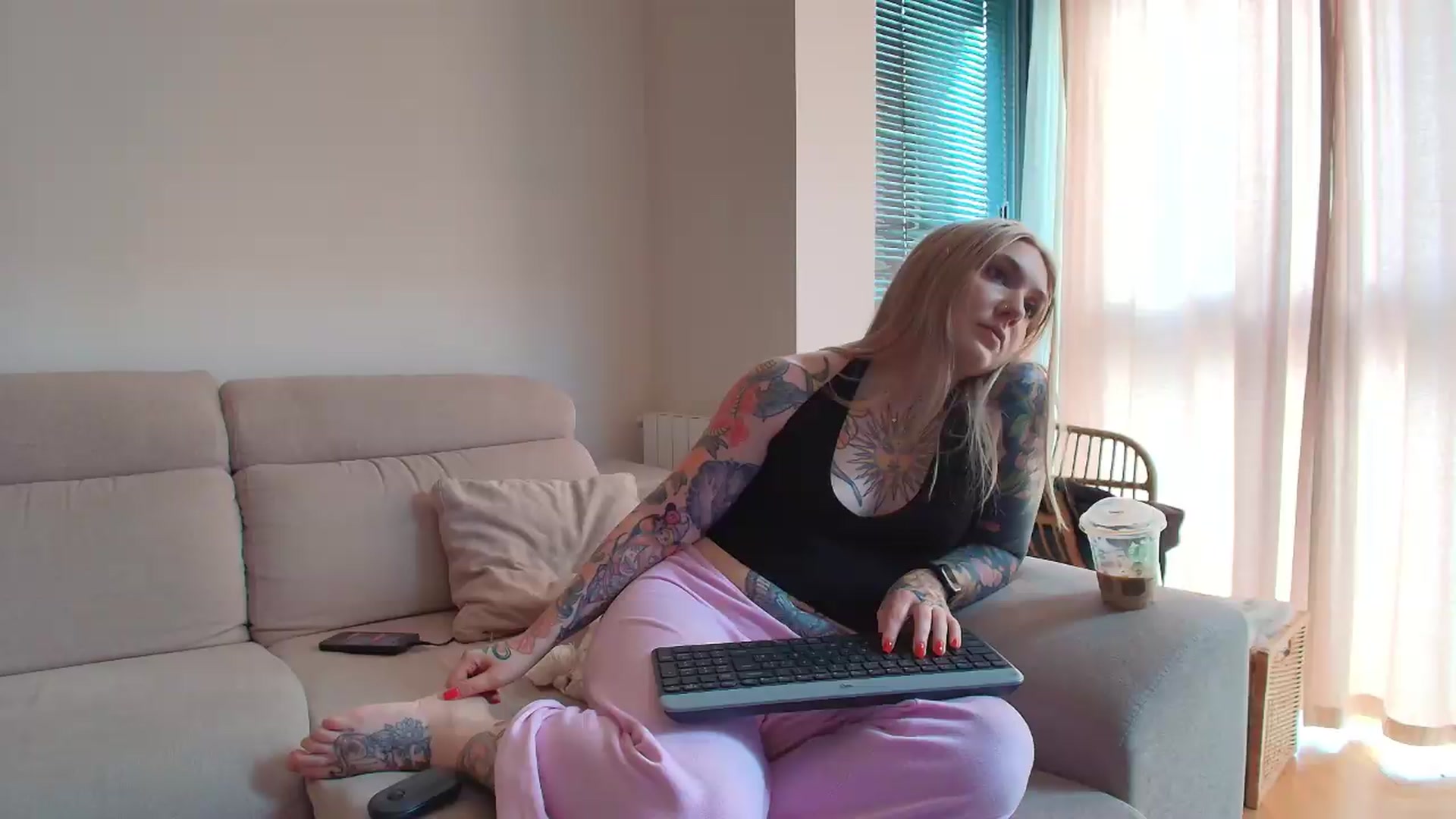 Gallery image thumbnail from Tattoo_bbgirl's myfreecams stream on, 05/27/2026, 18:47 image 16 of 20