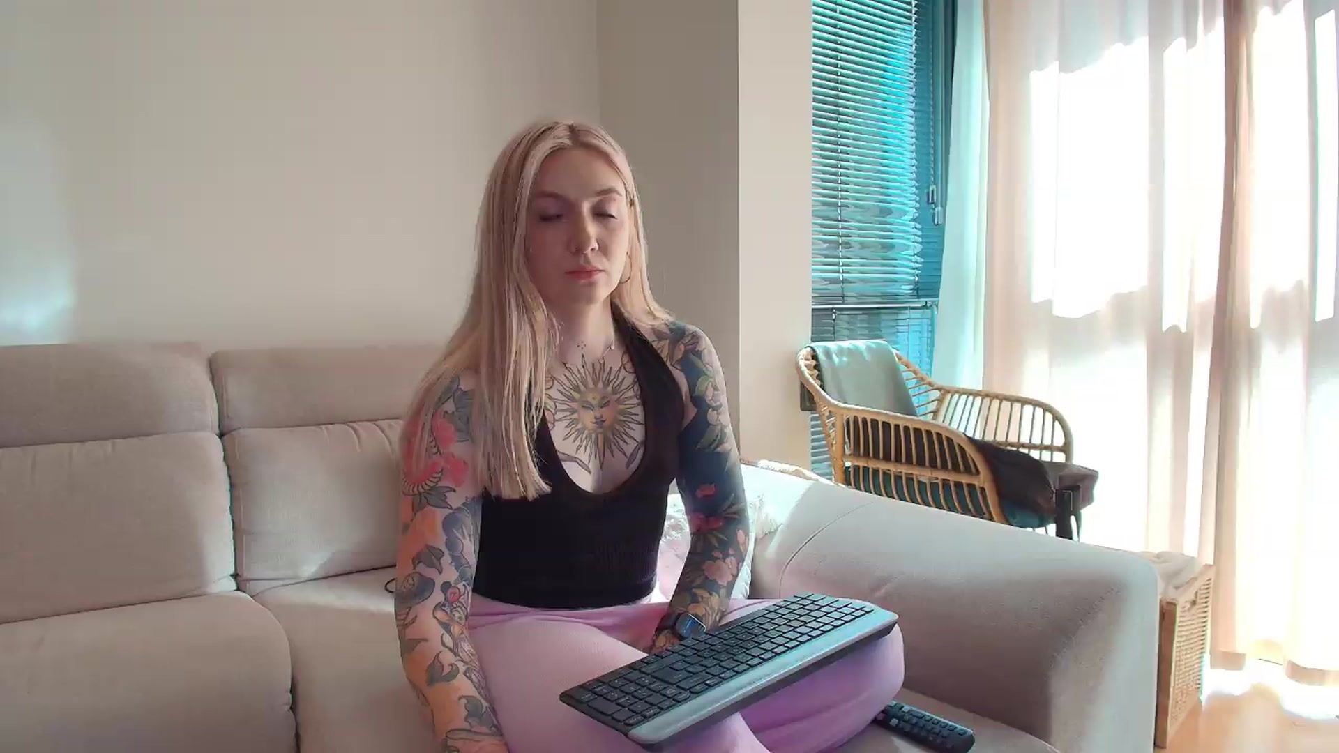 Gallery image thumbnail from Tattoo_bbgirl's myfreecams stream on, 05/27/2026, 18:47 image 5 of 20