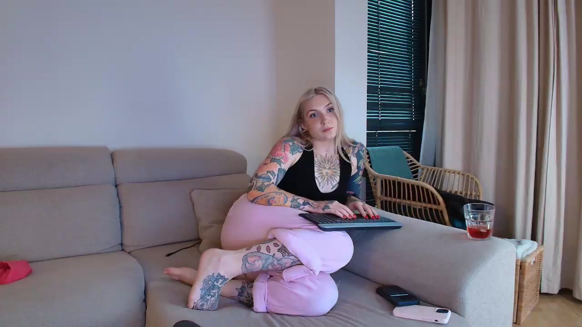 Gallery image thumbnail from Tattoo_bbgirl's myfreecams stream on, 05/27/2026, 19:45 image 7 of 20