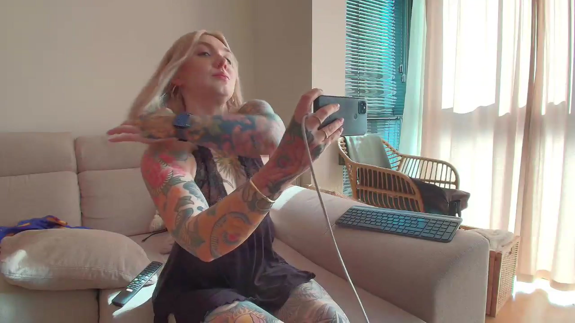 Gallery image thumbnail from Tattoo_bbgirl's myfreecams stream on, 05/29/2026, 16:37 image 12 of 20
