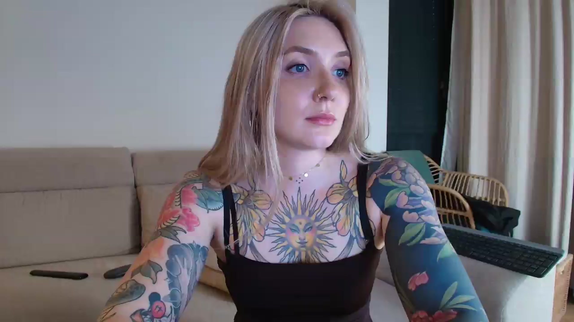 Gallery image thumbnail from Tattoo_bbgirl's myfreecams stream on, 06/01/2026, 20:12 image 12 of 20