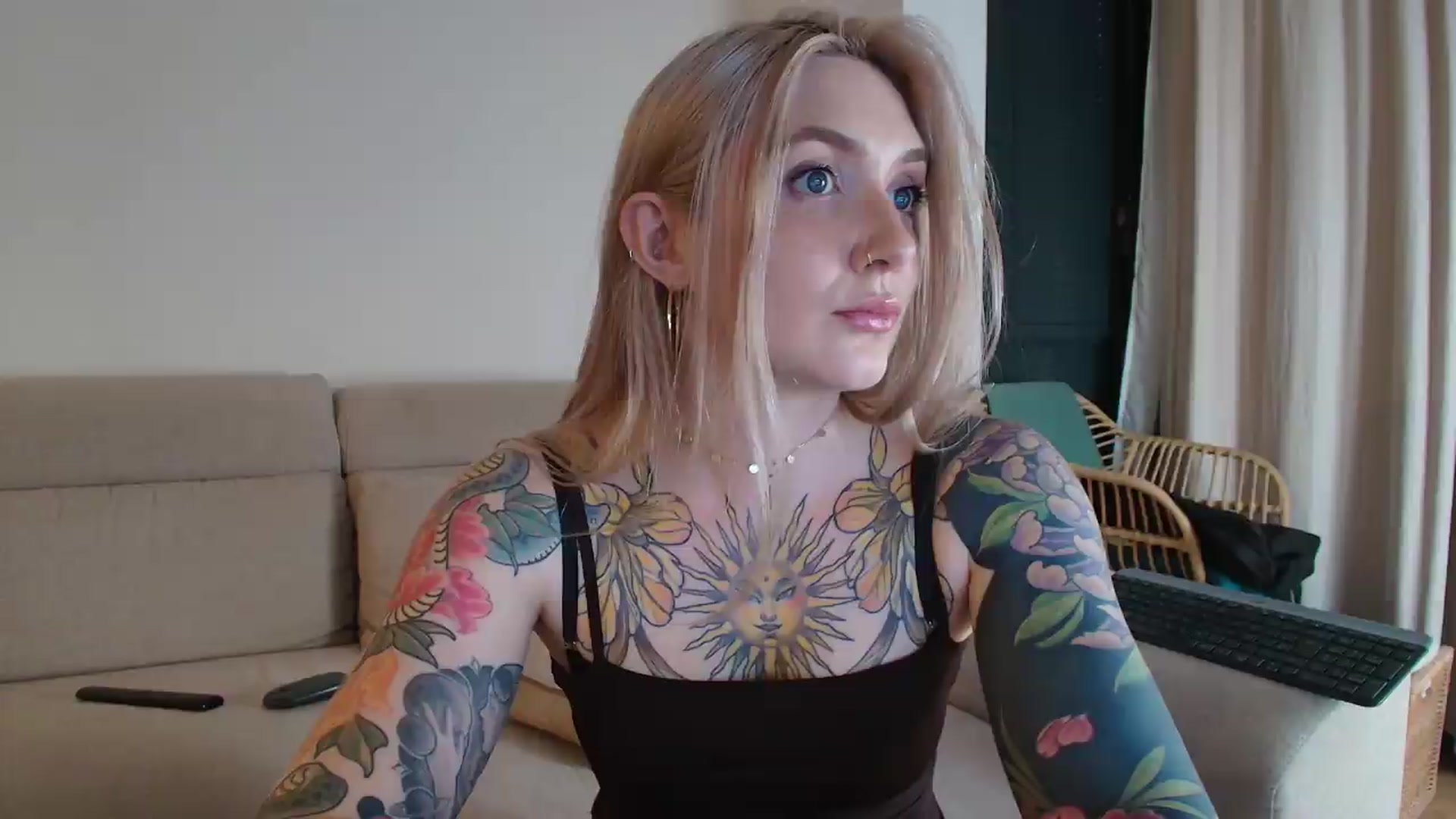 Gallery image thumbnail from Tattoo_bbgirl's myfreecams stream on, 06/01/2026, 20:12 image 13 of 20