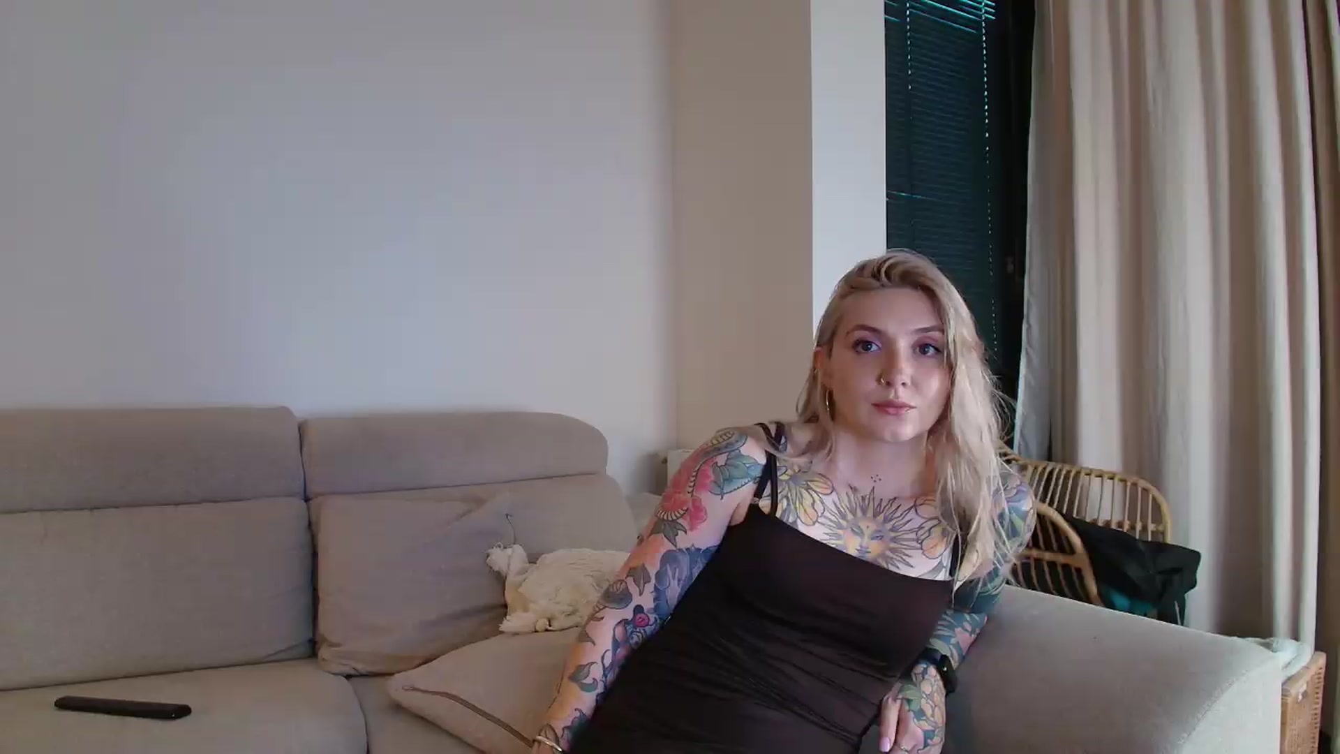 Gallery image thumbnail from Tattoo_bbgirl's myfreecams stream on, 06/01/2026, 20:12 image 4 of 20