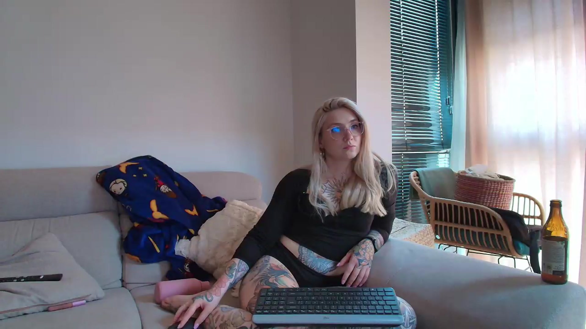Gallery image thumbnail from Tattoo_bbgirl's myfreecams stream on, 06/06/2026, 19:00 image 15 of 20