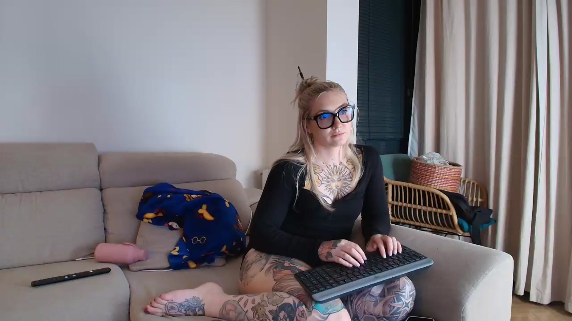 Gallery image thumbnail from Tattoo_bbgirl's myfreecams stream on, 06/10/2026, 20:51 image 17 of 20