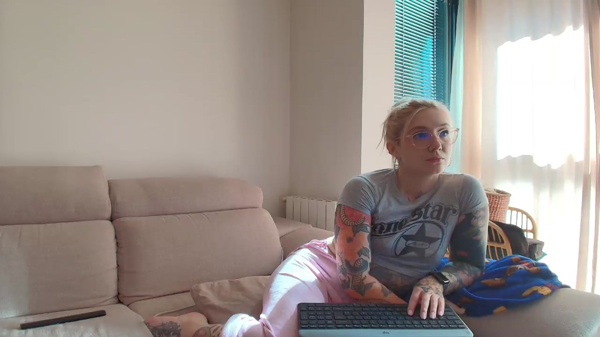Gallery image thumbnail from Tattoo_bbgirl's myfreecams stream on, 06/12/2026, 16:03 image 15 of 20