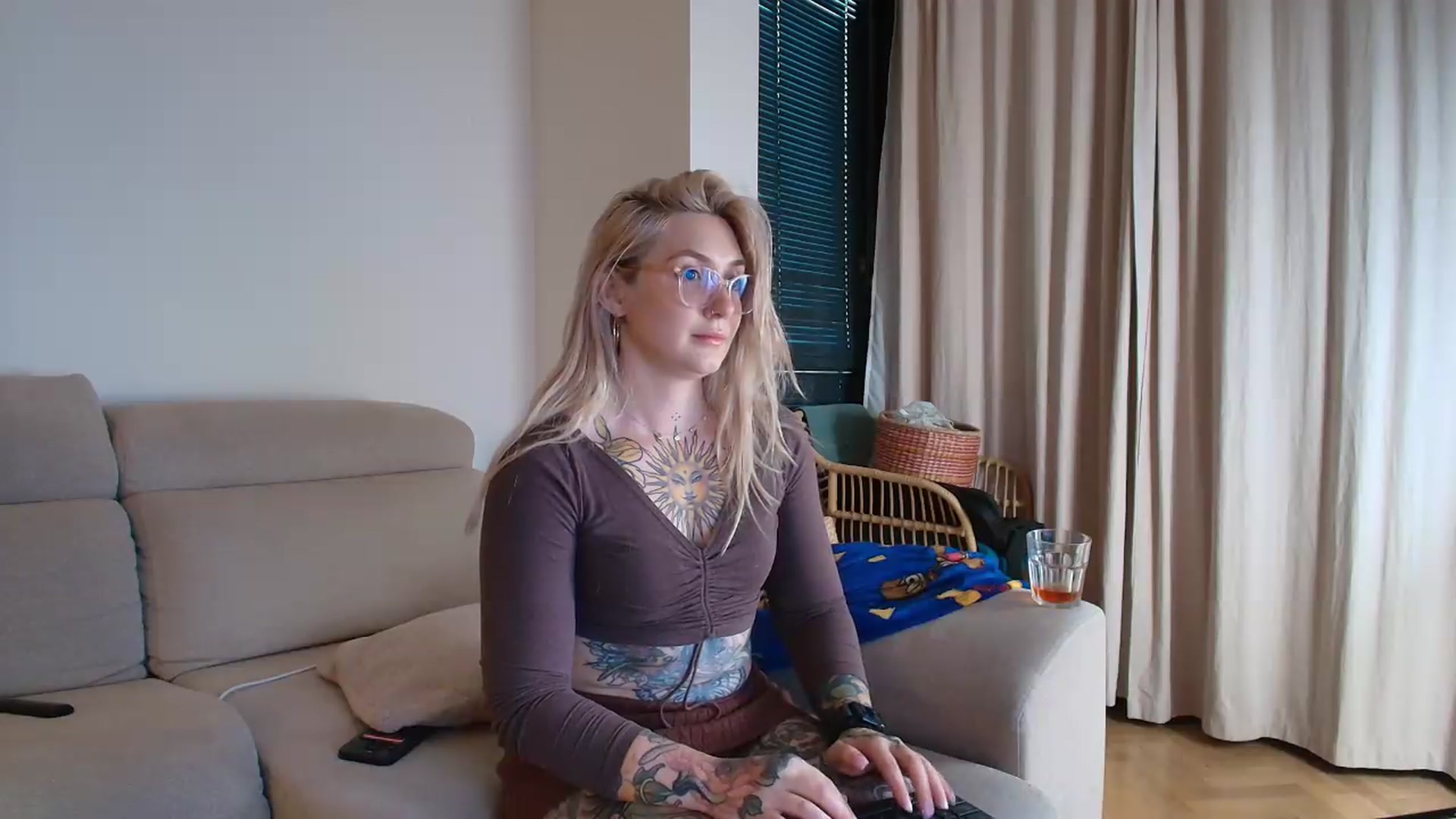 Gallery image thumbnail from Tattoo_bbgirl's myfreecams stream on, 06/12/2026, 20:03 image 17 of 20