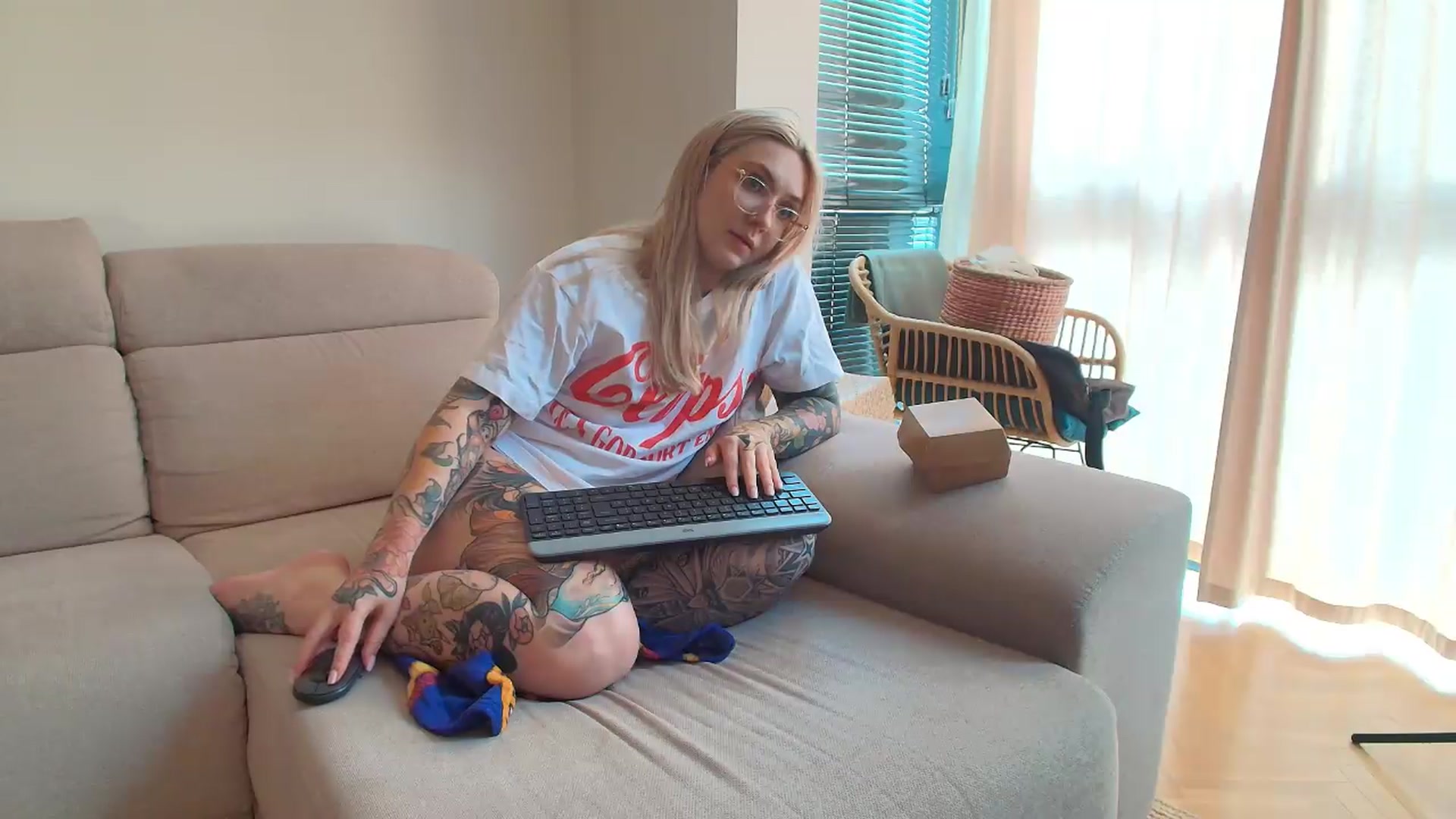 Gallery image thumbnail from Tattoo_bbgirl's myfreecams stream on, 06/15/2026, 18:06 image 3 of 20