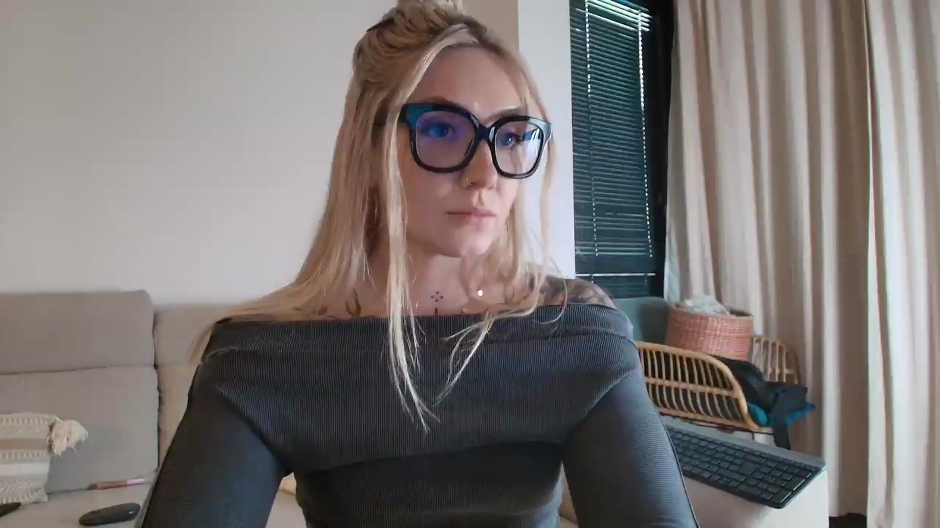 Gallery image thumbnail from Tattoo_bbgirl's myfreecams stream on, 06/16/2026, 20:06 image 17 of 20