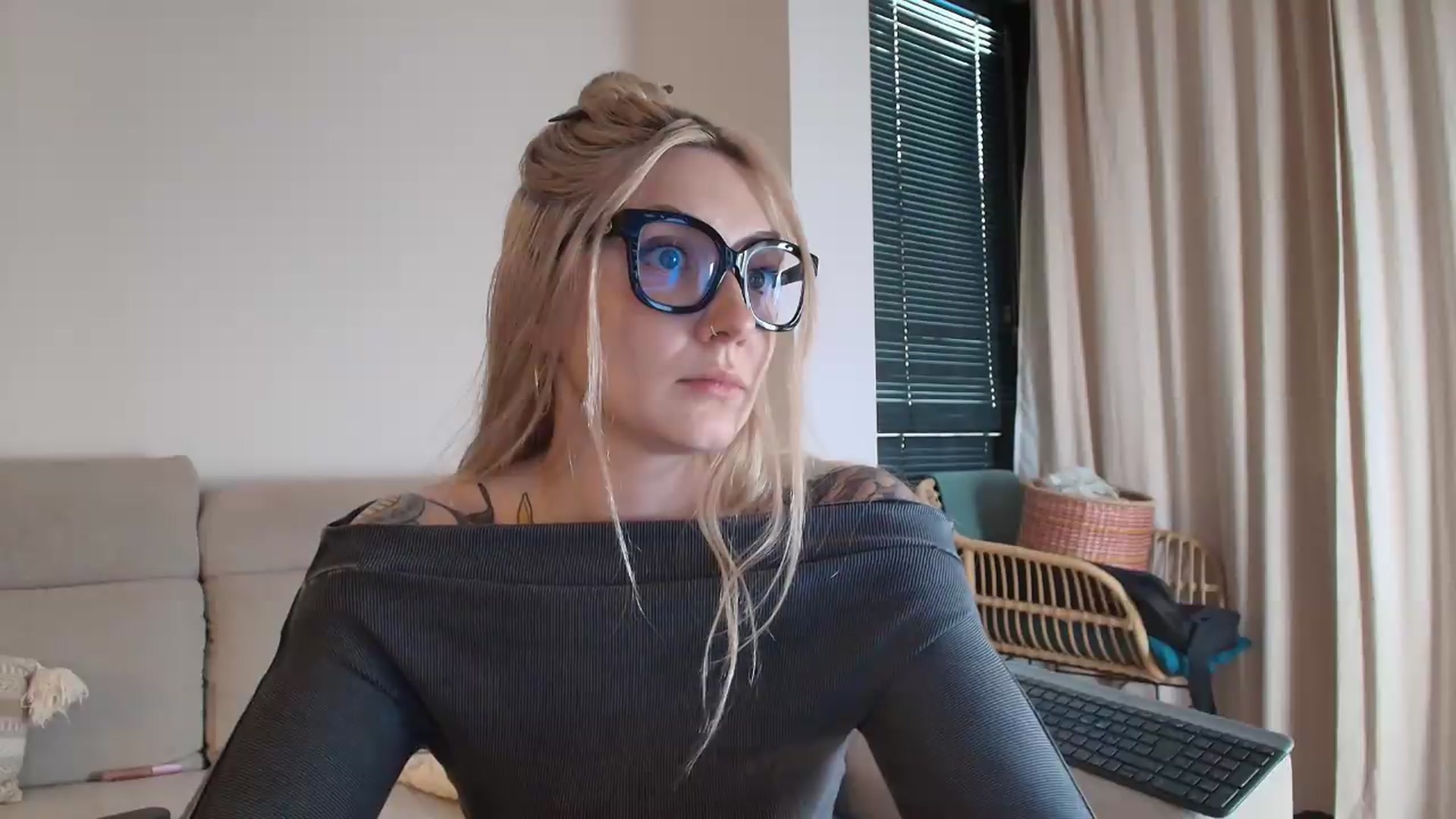 Gallery image thumbnail from Tattoo_bbgirl's myfreecams stream on, 06/16/2026, 20:06 image 16 of 20
