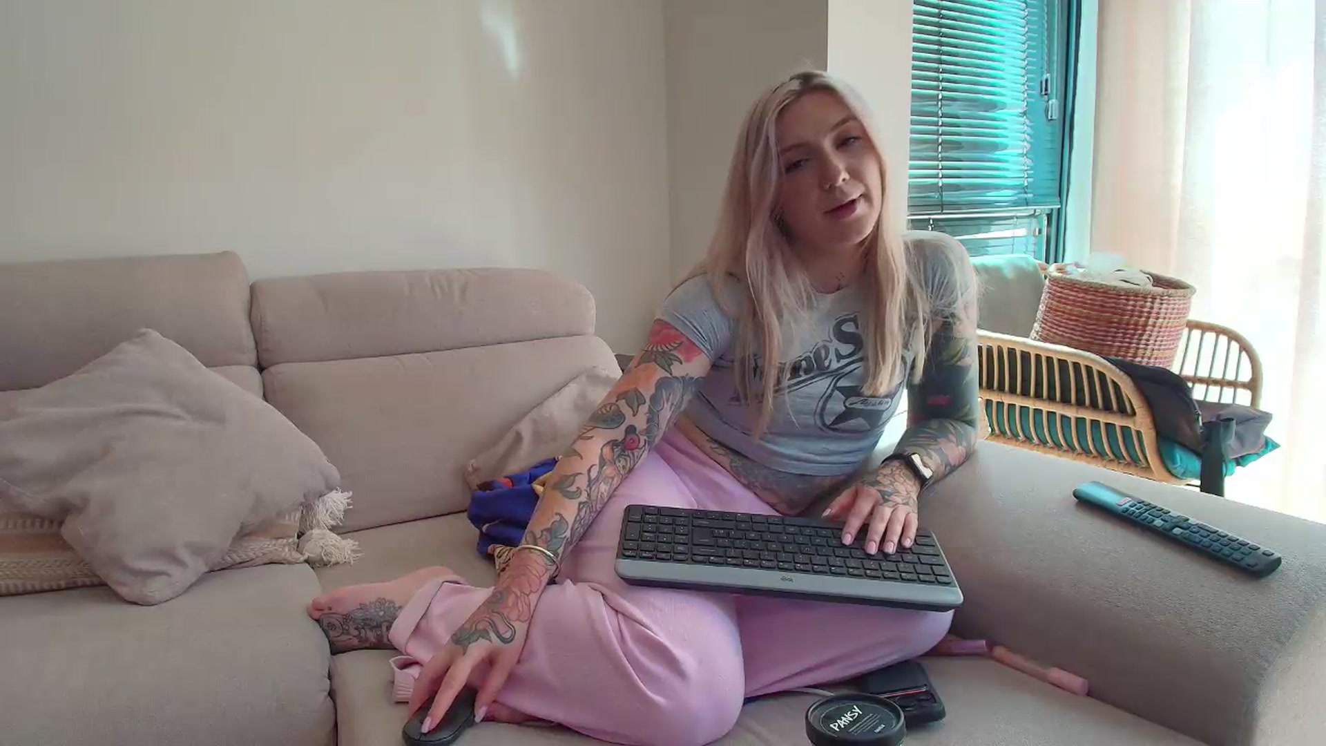 Gallery image thumbnail from Tattoo_bbgirl's myfreecams stream on, 06/19/2026, 15:50 image 7 of 20