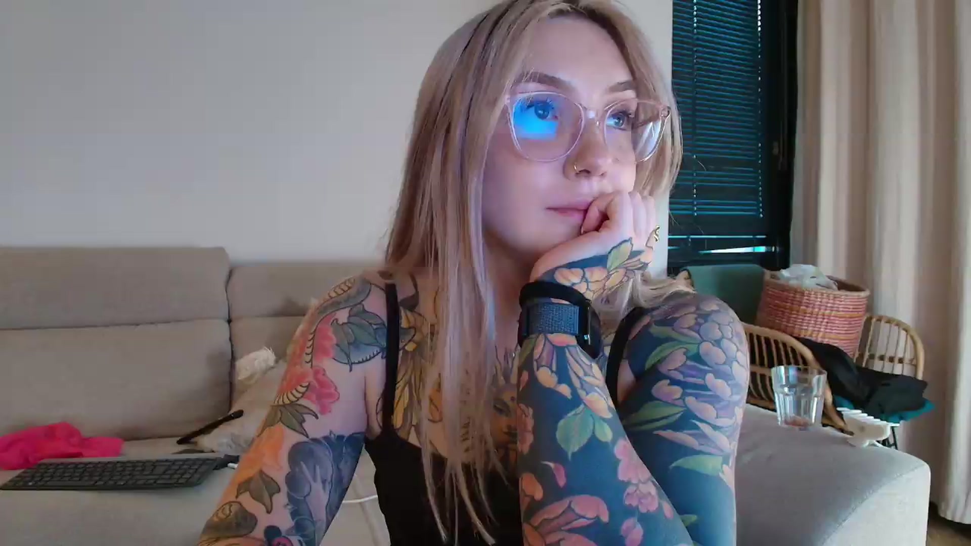 Gallery image thumbnail from Tattoo_bbgirl's myfreecams stream on, 06/20/2026, 20:49 image 15 of 20