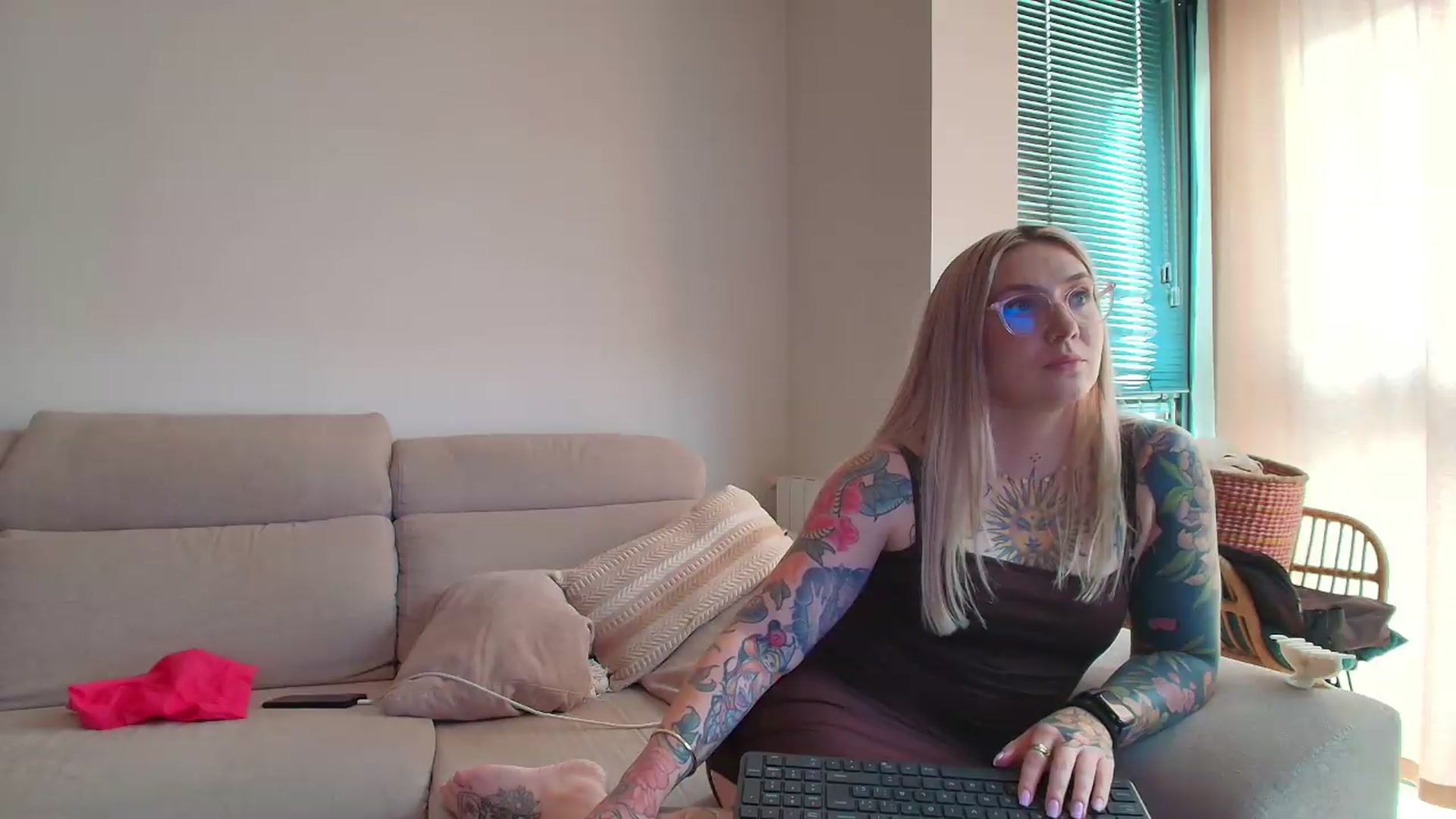 Gallery image thumbnail from Tattoo_bbgirl's myfreecams stream on, 06/20/2026, 20:49 image 4 of 20