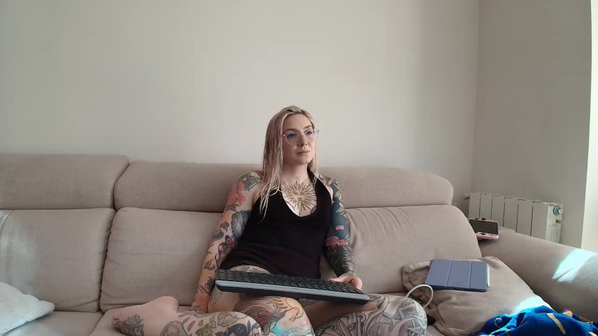 Gallery image thumbnail from Tattoo_bbgirl's myfreecams stream on, 06/24/2026, 16:52 image 5 of 20