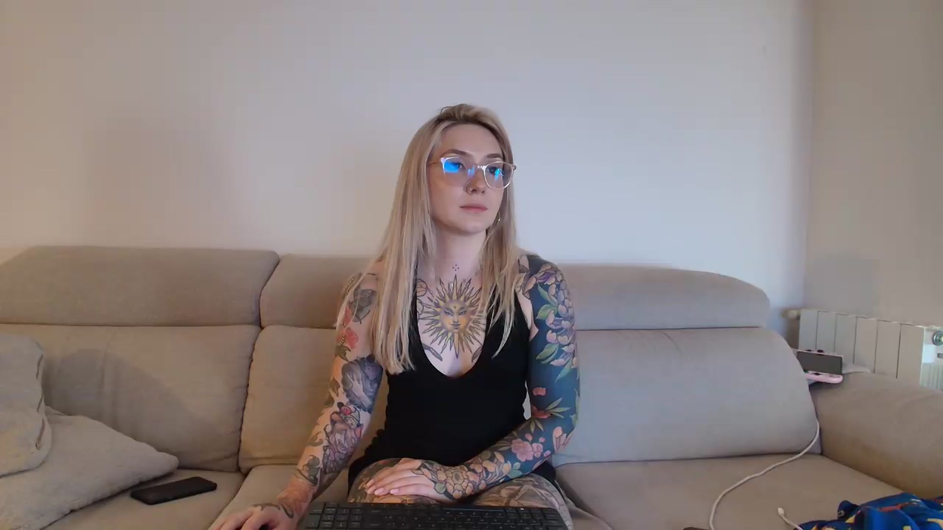 Gallery image thumbnail from Tattoo_bbgirl's myfreecams stream on, 06/24/2026, 20:17 image 17 of 20