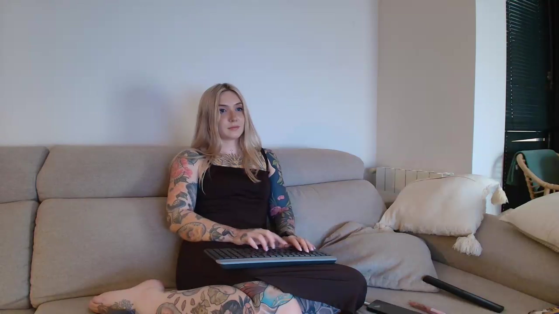 Gallery image thumbnail from Tattoo_bbgirl's myfreecams stream on, 07/01/2026, 20:54 image 16 of 20