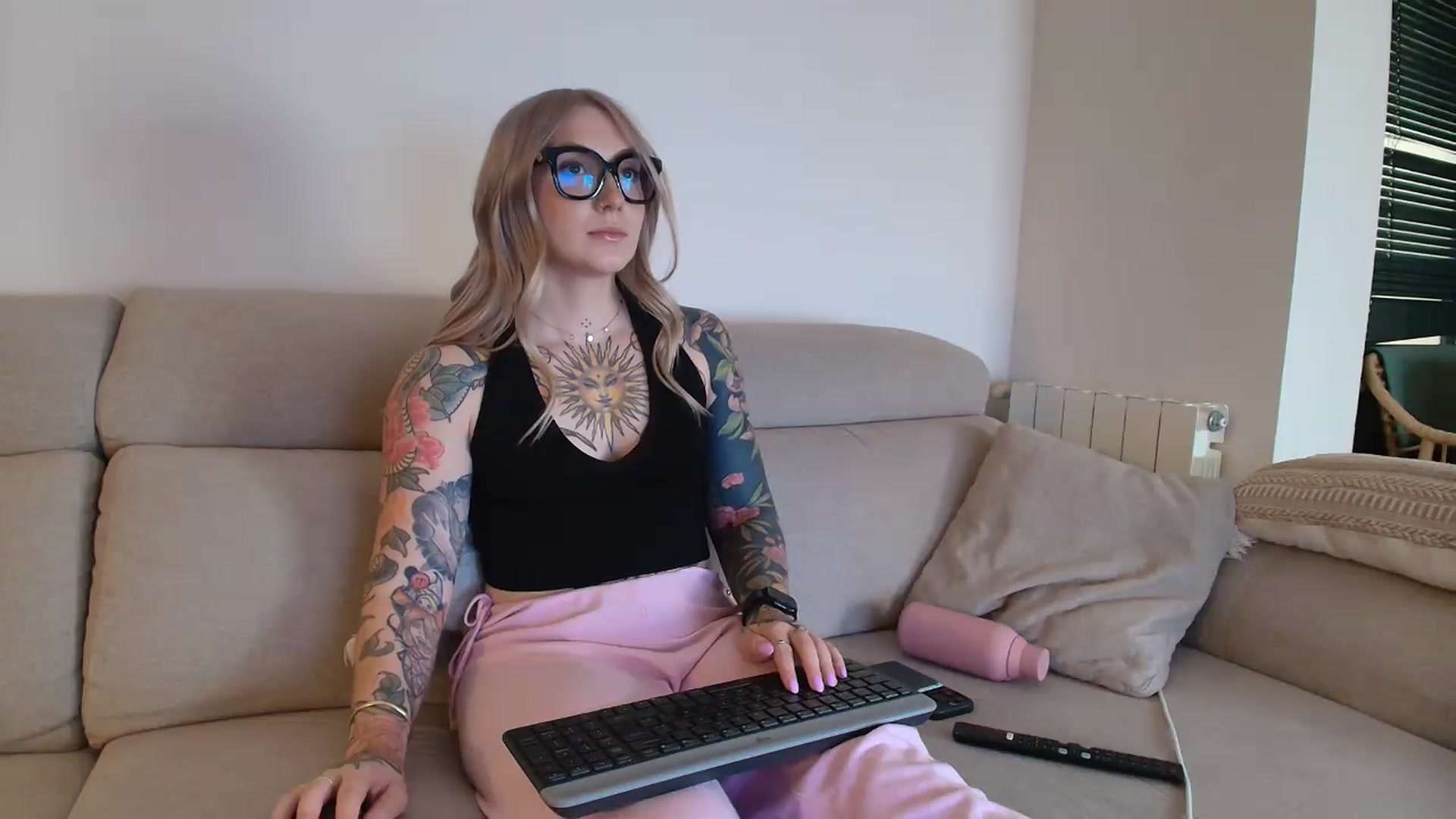 Gallery image thumbnail from Tattoo_bbgirl's myfreecams stream on, 07/07/2026, 17:47 image 14 of 20