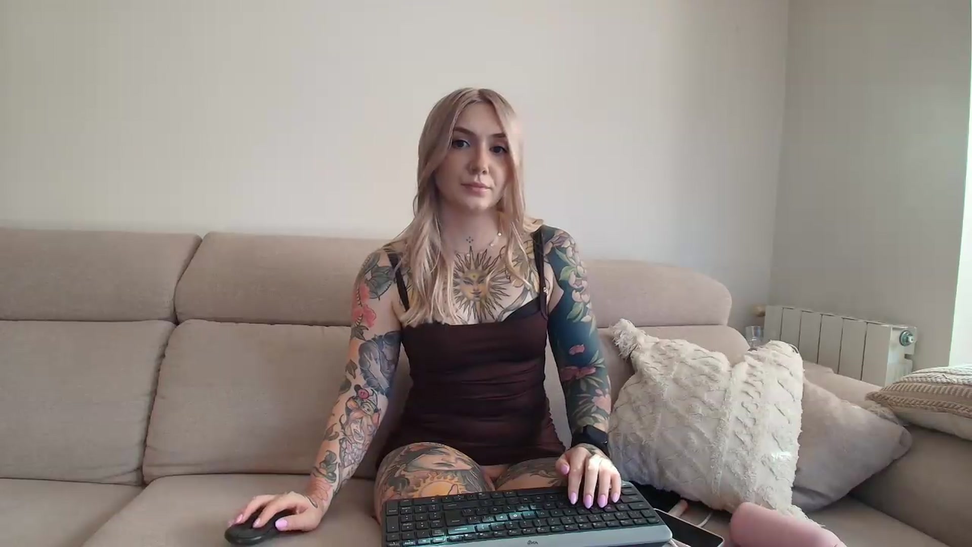 Gallery image thumbnail from Tattoo_bbgirl's myfreecams stream on, 07/08/2026, 18:05 image 8 of 20