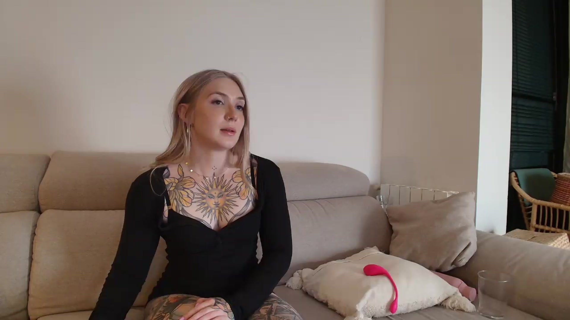 Gallery image thumbnail from Tattoo_bbgirl's myfreecams stream on, 07/10/2026, 21:03 image 19 of 20