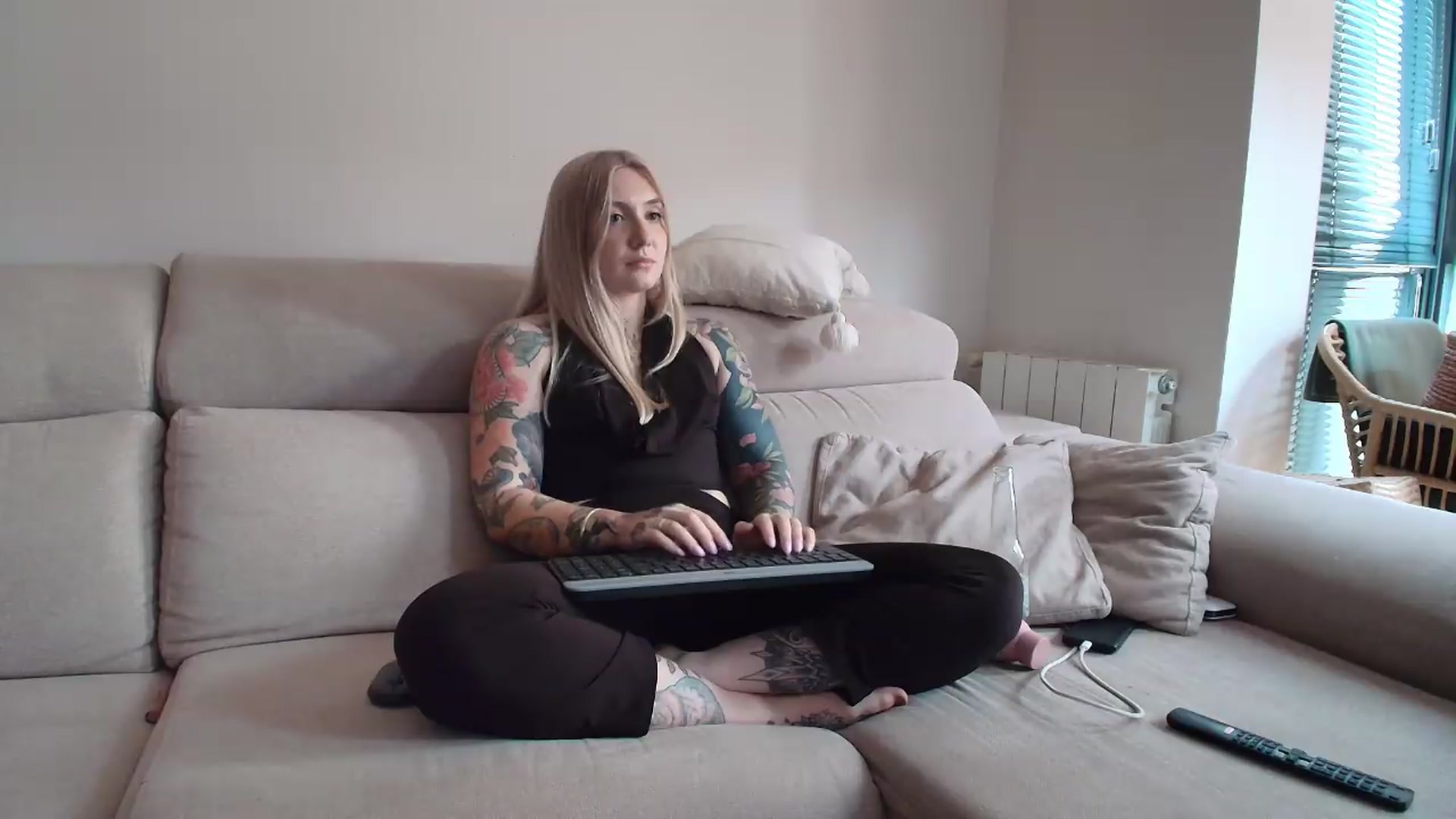 Gallery image thumbnail from Tattoo_bbgirl's myfreecams stream on, 07/18/2026, 20:10 image 16 of 20