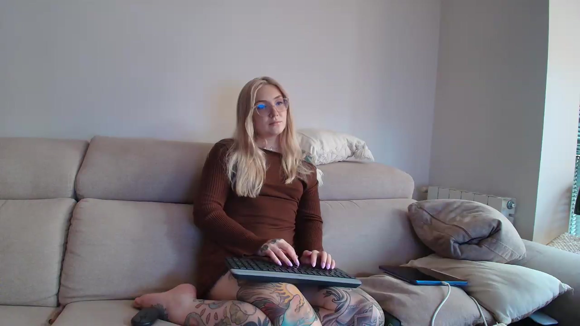 Gallery image thumbnail from Tattoo_bbgirl's myfreecams stream on, 07/21/2026, 21:05 image 3 of 20