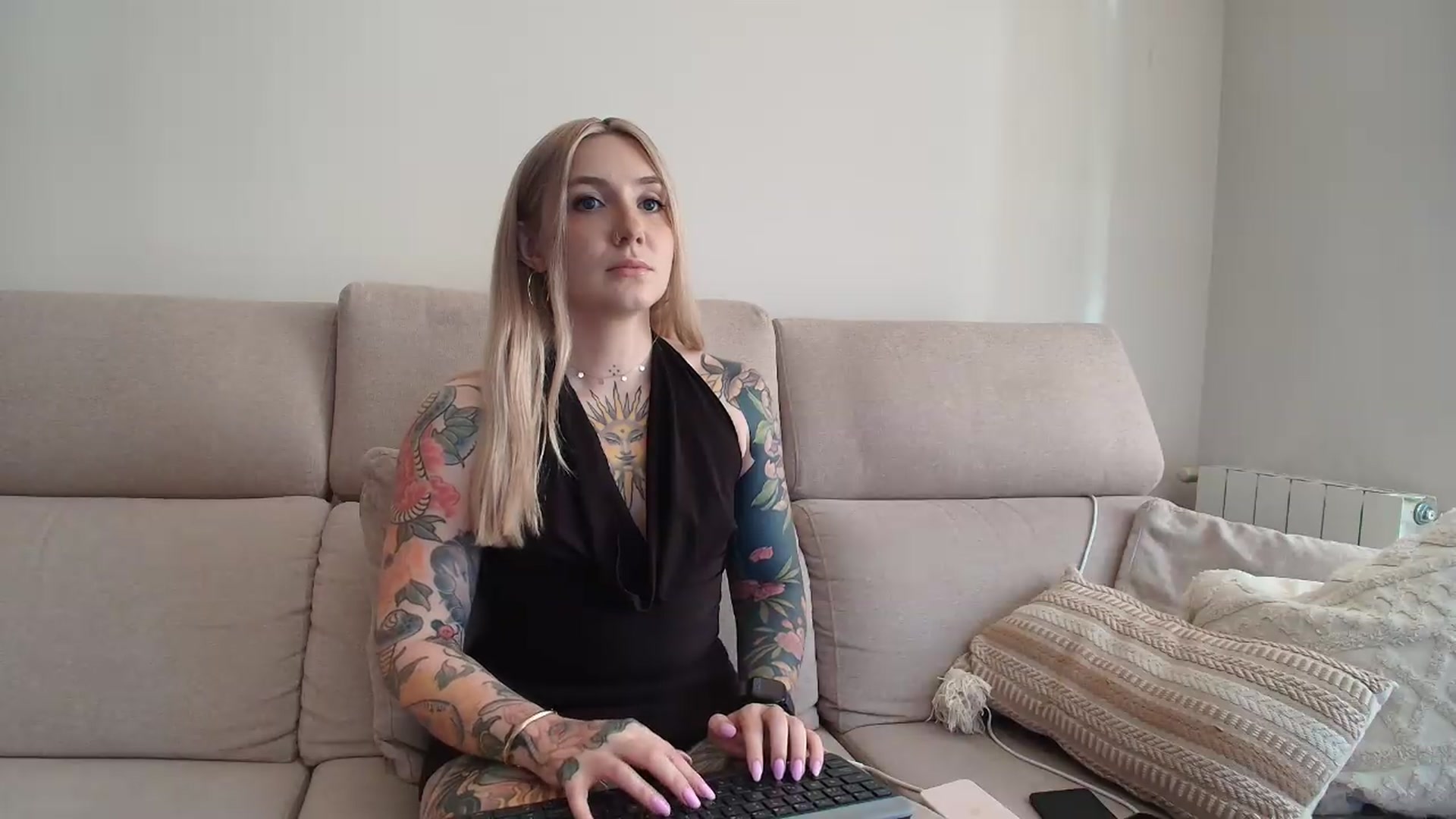 Gallery image thumbnail from Tattoo_bbgirl's myfreecams stream on, 07/28/2026, 18:21 image 2 of 20