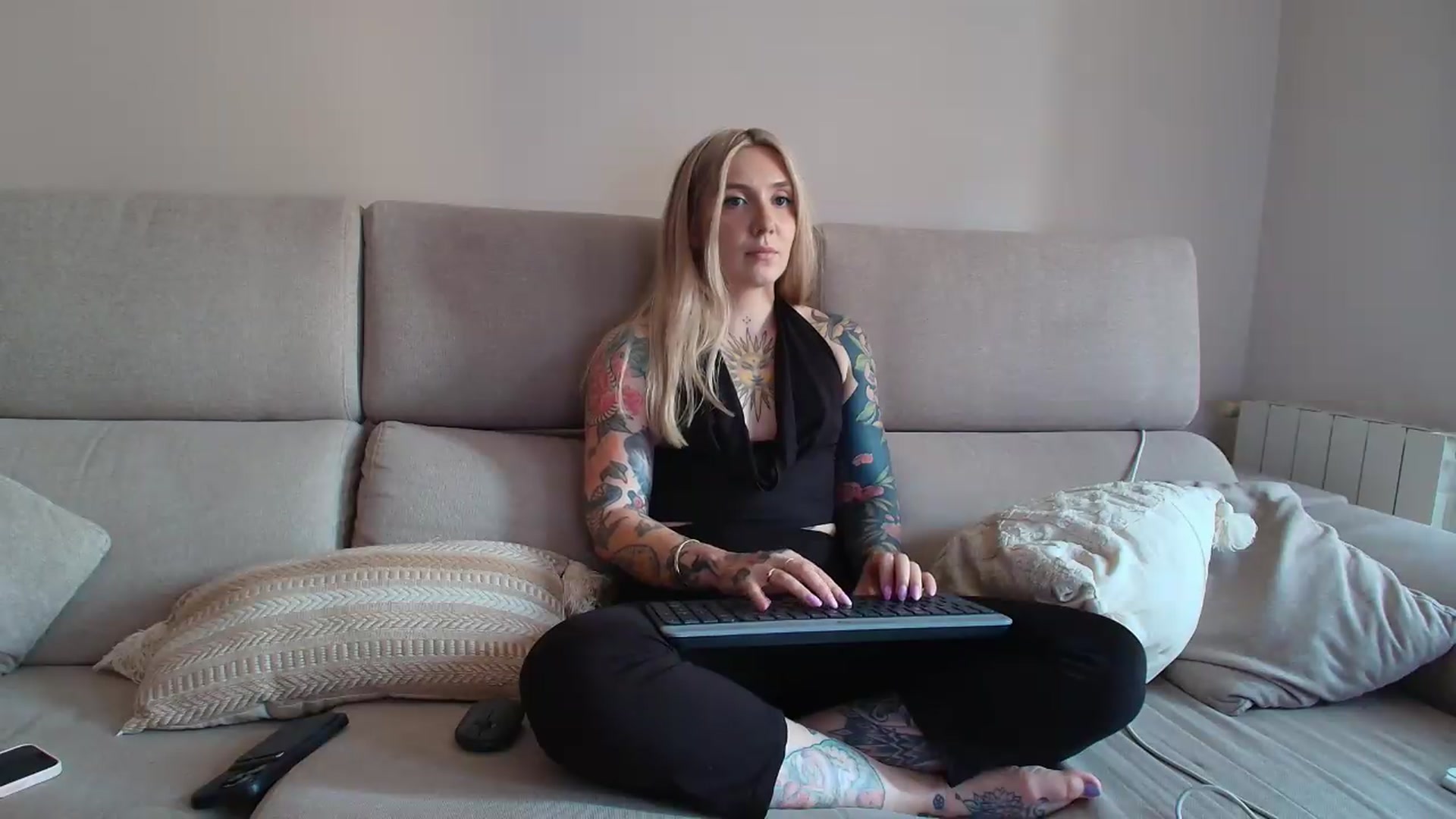 Gallery image thumbnail from Tattoo_bbgirl's myfreecams stream on, 07/31/2026, 17:36 image 13 of 20