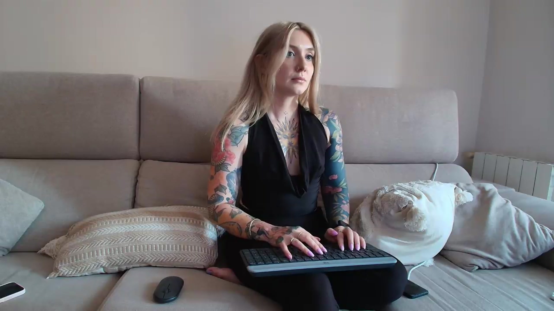 Gallery image thumbnail from Tattoo_bbgirl's myfreecams stream on, 07/31/2026, 17:36 image 8 of 20