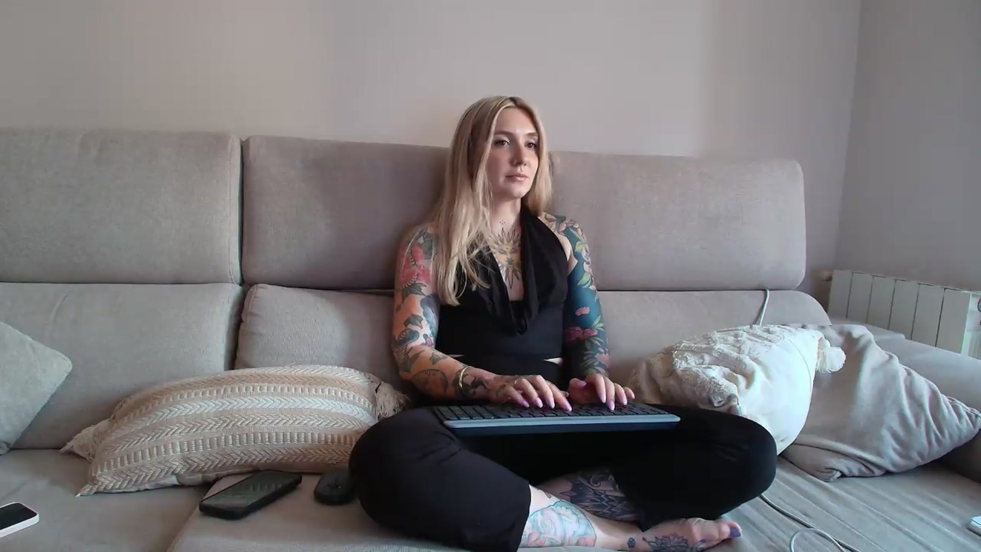 Gallery image thumbnail from Tattoo_bbgirl's myfreecams stream on, 07/31/2026, 17:36 image 17 of 20