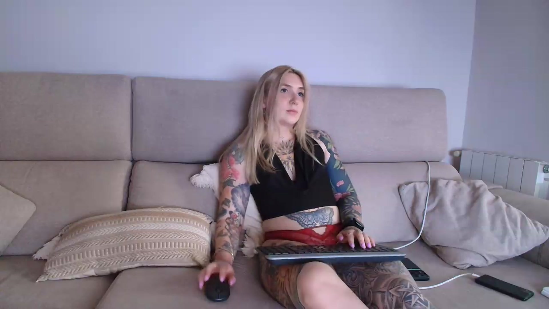 Gallery image thumbnail from Tattoo_bbgirl's myfreecams stream on, 07/31/2026, 21:07 image 8 of 20