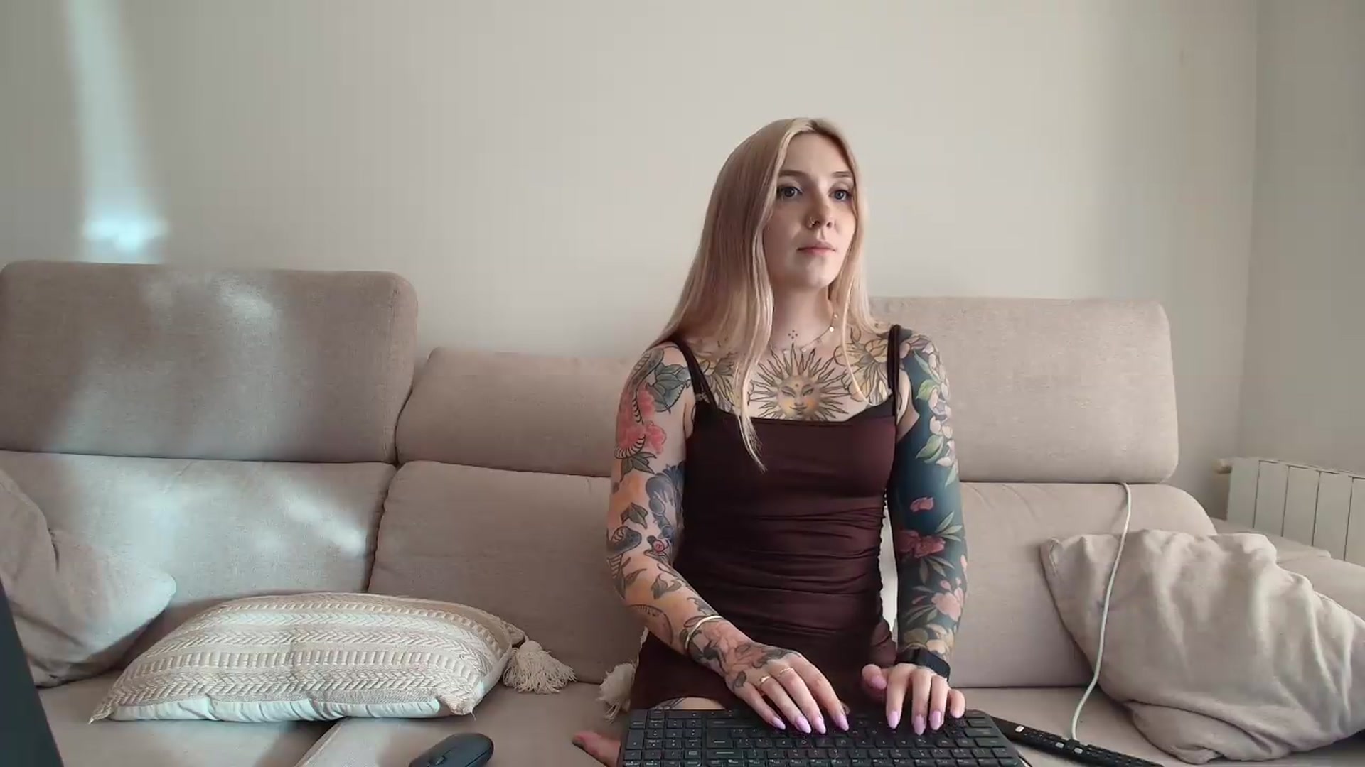 Gallery image thumbnail from Tattoo_bbgirl's myfreecams stream on, 08/01/2026, 17:08 image 18 of 20
