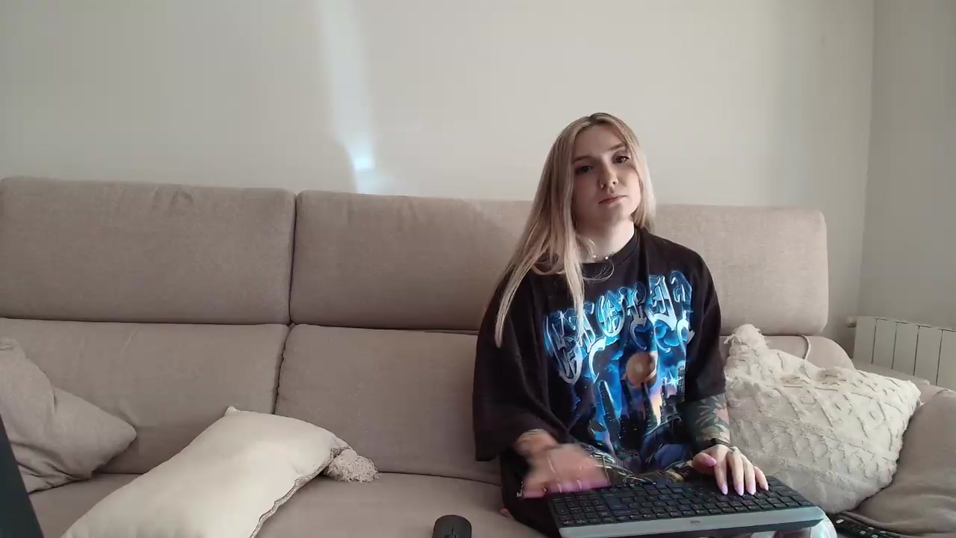 Gallery image thumbnail from Tattoo_bbgirl's myfreecams stream on, 08/04/2026, 18:24 image 9 of 20