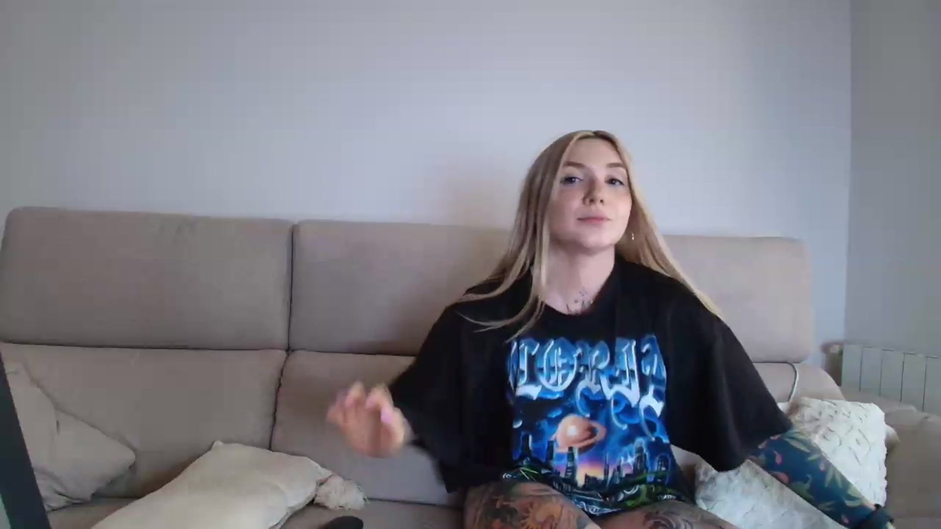 Gallery image thumbnail from Tattoo_bbgirl's myfreecams stream on, 08/04/2026, 18:51 image 15 of 20