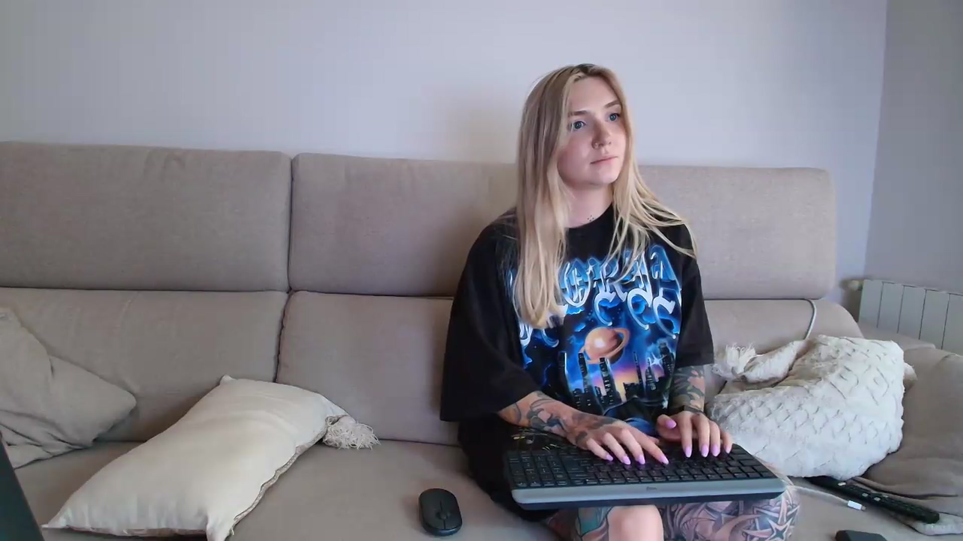 Gallery image thumbnail from Tattoo_bbgirl's myfreecams stream on, 08/04/2026, 18:51 image 6 of 20