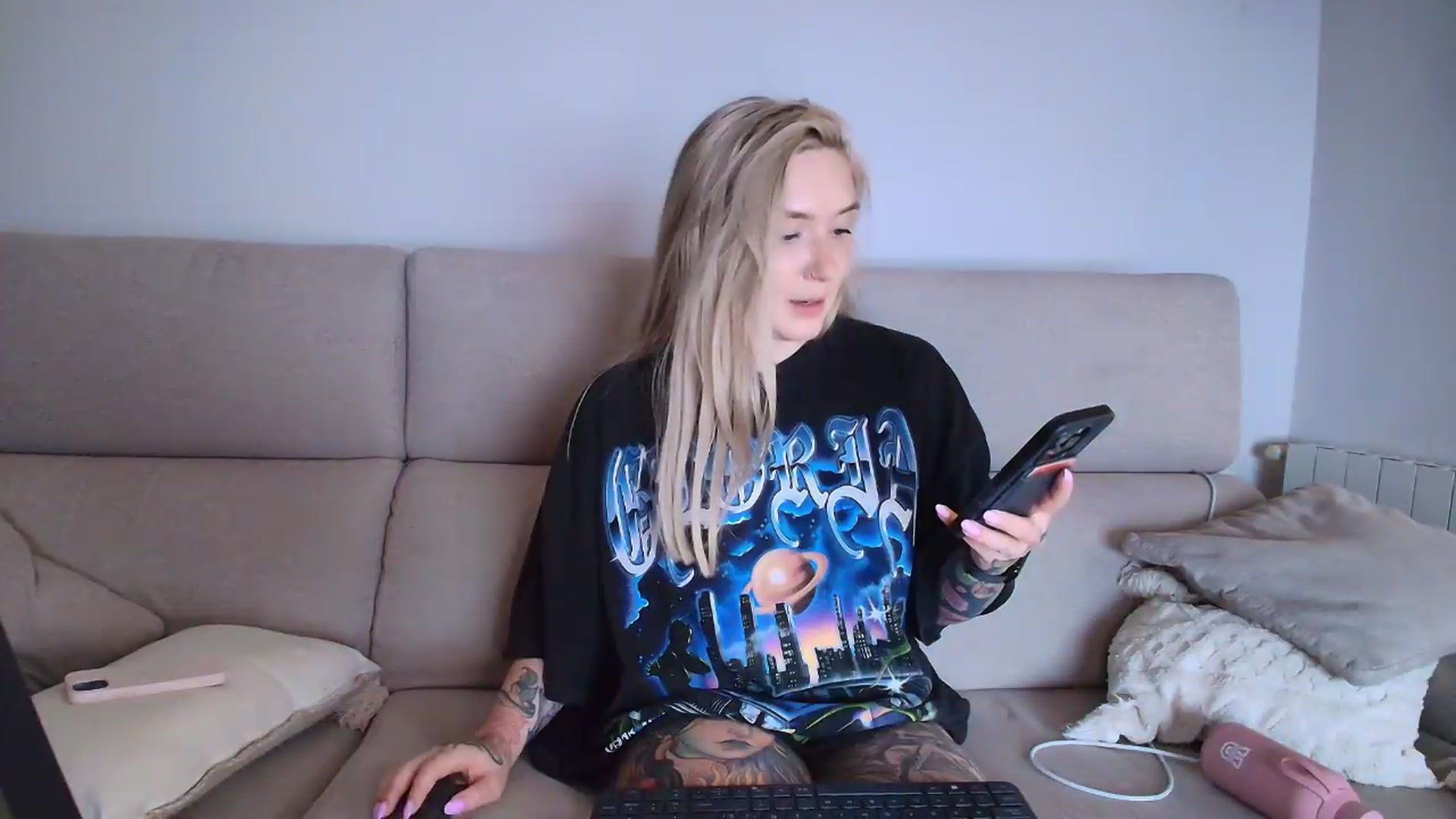 Gallery image thumbnail from Tattoo_bbgirl's myfreecams stream on, 08/04/2026, 19:20 image 17 of 20