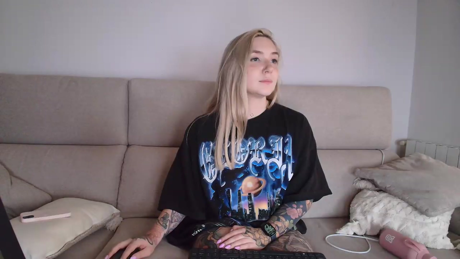 Gallery image thumbnail from Tattoo_bbgirl's myfreecams stream on, 08/04/2026, 19:20 image 18 of 20