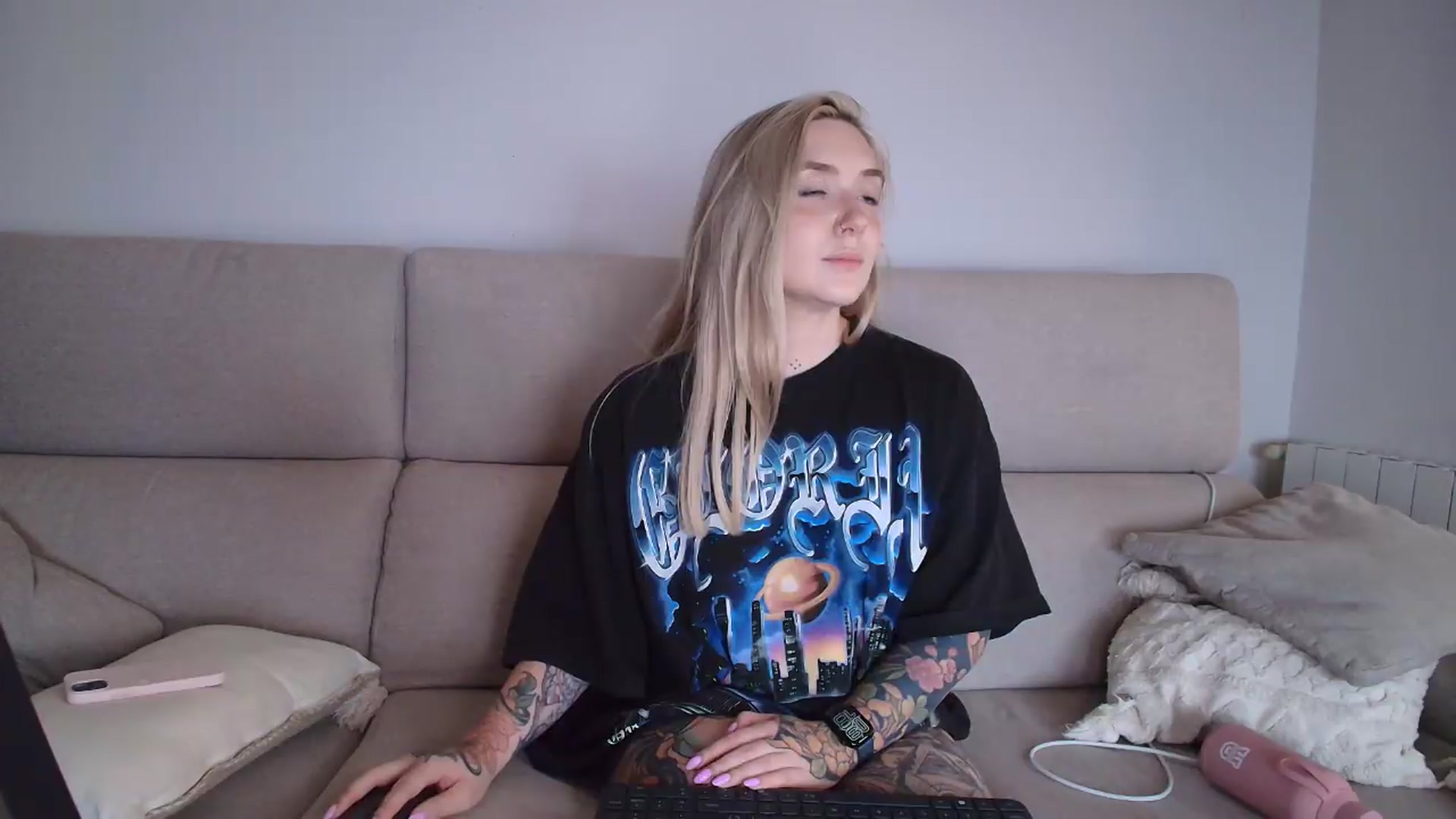Gallery image thumbnail from Tattoo_bbgirl's myfreecams stream on, 08/04/2026, 19:20 image 19 of 20