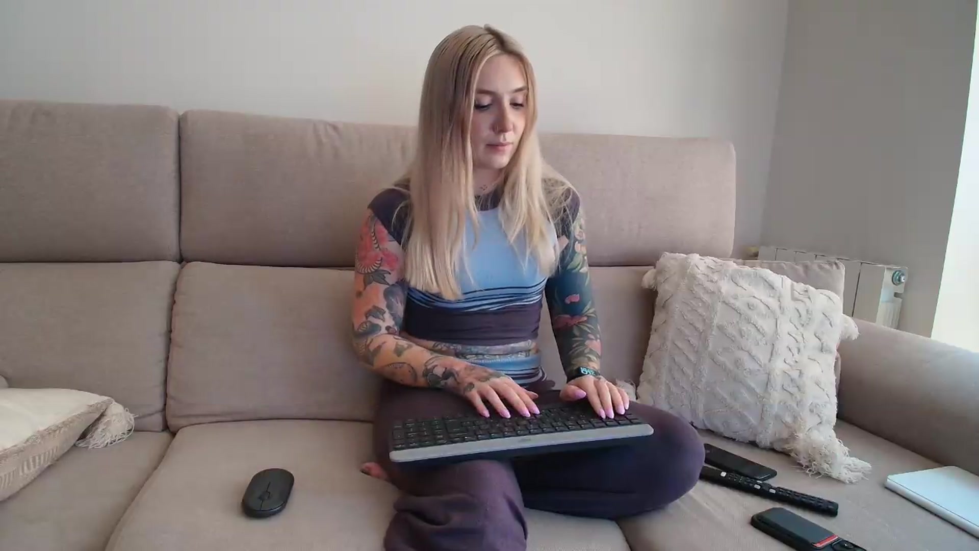 Gallery image thumbnail from Tattoo_bbgirl's myfreecams stream on, 08/05/2026, 14:29 image 3 of 20