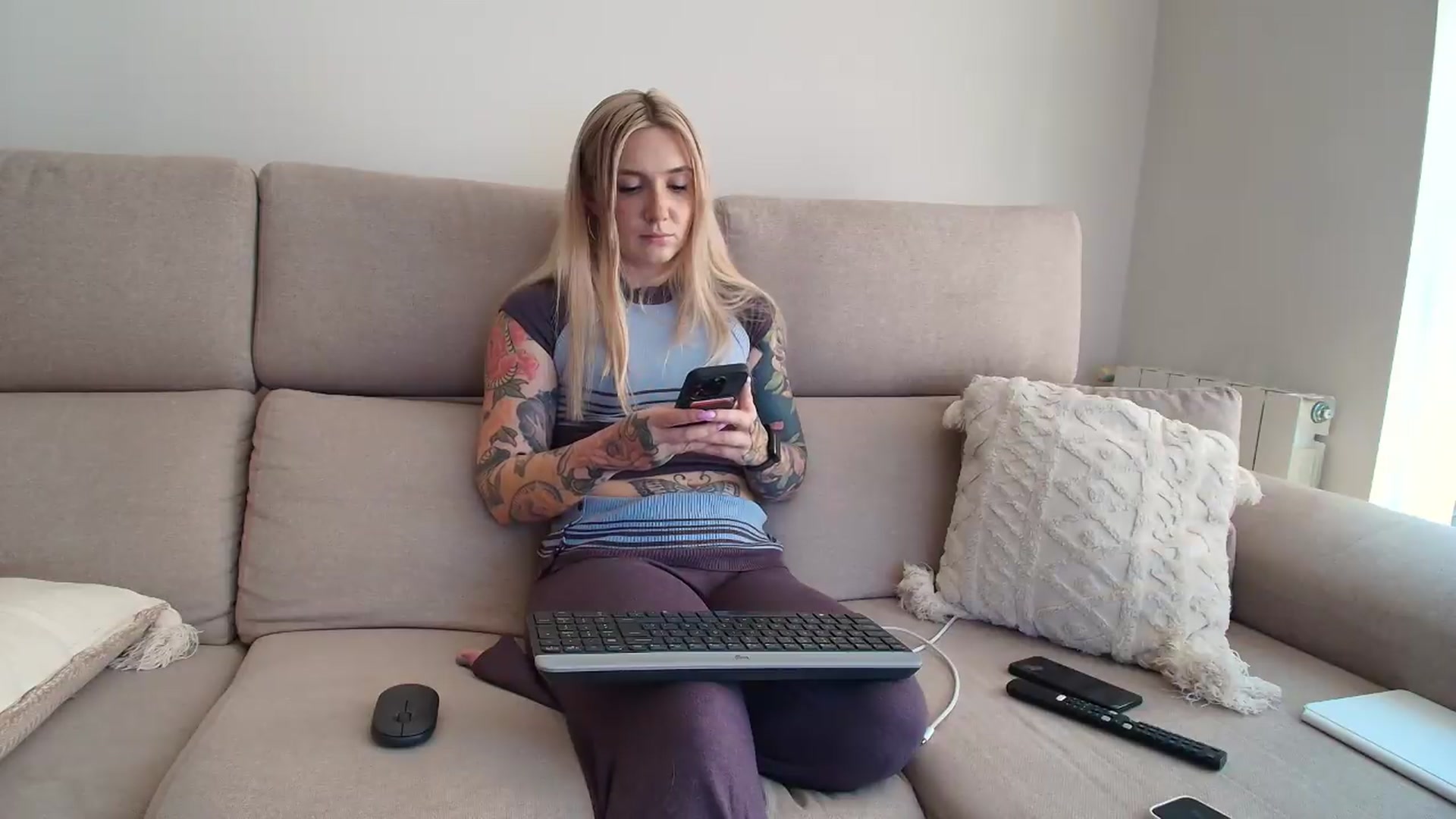 Gallery image thumbnail from Tattoo_bbgirl's myfreecams stream on, 08/05/2026, 14:29 image 17 of 20