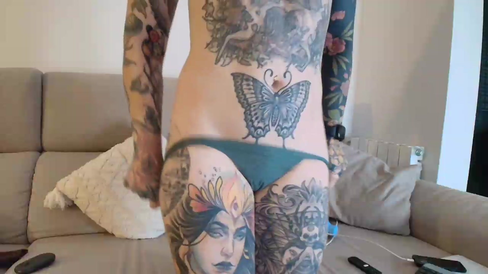 Gallery image thumbnail from Tattoo_bbgirl's myfreecams stream on, 08/10/2026, 21:01 image 5 of 20
