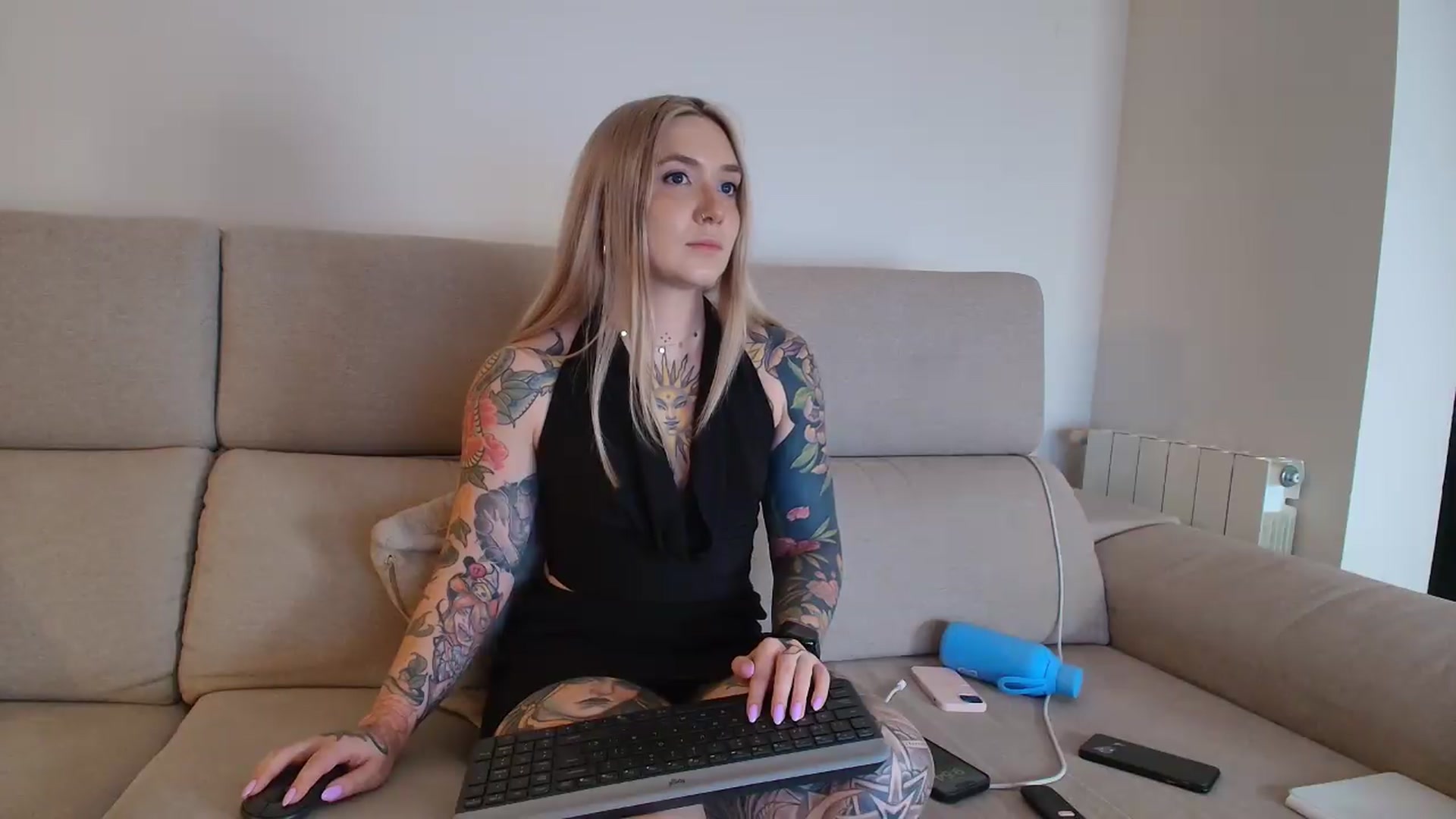 Gallery image thumbnail from Tattoo_bbgirl's myfreecams stream on, 08/11/2026, 20:06 image 11 of 20