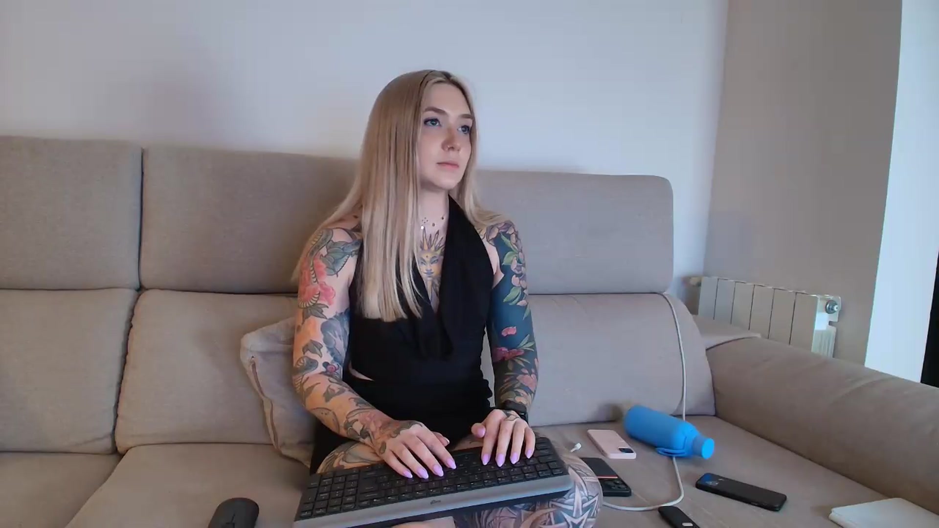 Gallery image thumbnail from Tattoo_bbgirl's myfreecams stream on, 08/11/2026, 20:06 image 20 of 20
