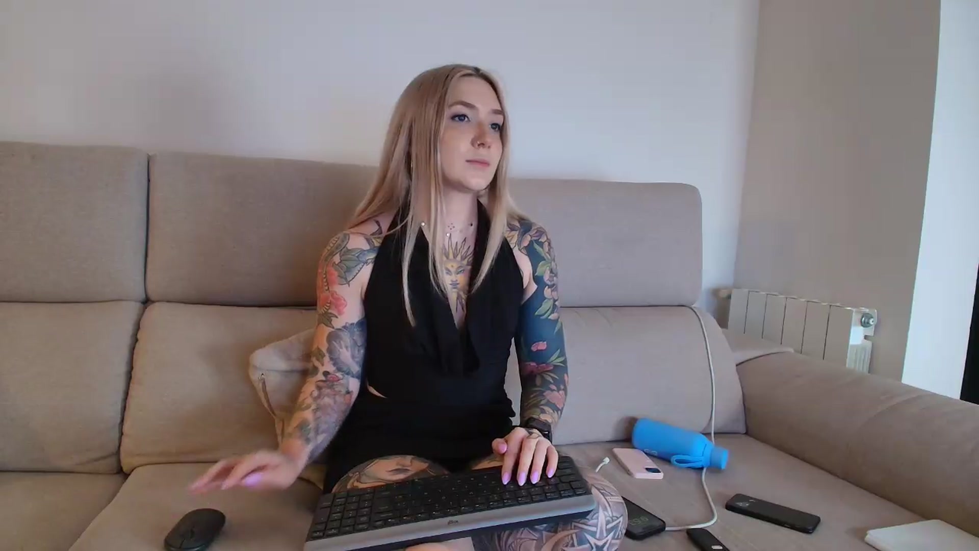 Gallery image thumbnail from Tattoo_bbgirl's myfreecams stream on, 08/11/2026, 20:06 image 10 of 20