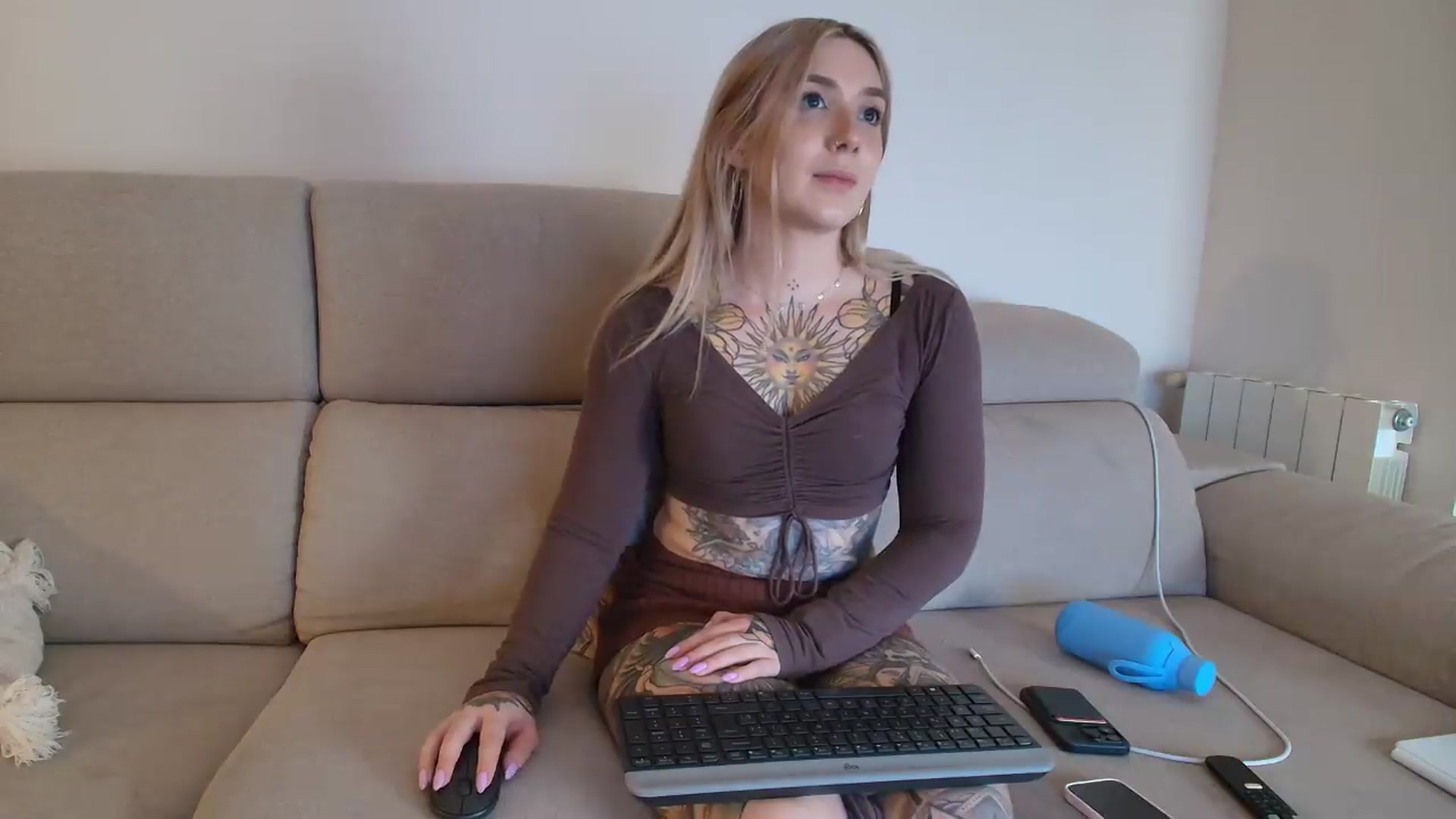Gallery image thumbnail from Tattoo_bbgirl's myfreecams stream on, 08/12/2026, 20:52 image 19 of 20