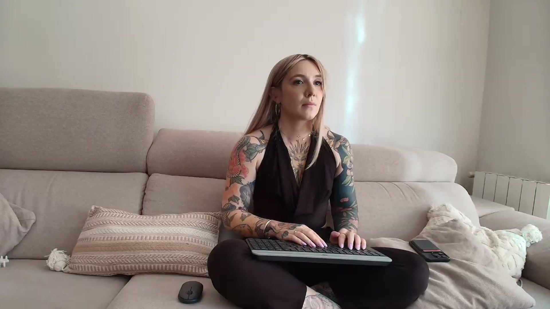 Gallery image thumbnail from Tattoo_bbgirl's myfreecams stream on, 08/14/2026, 15:14 image 17 of 20