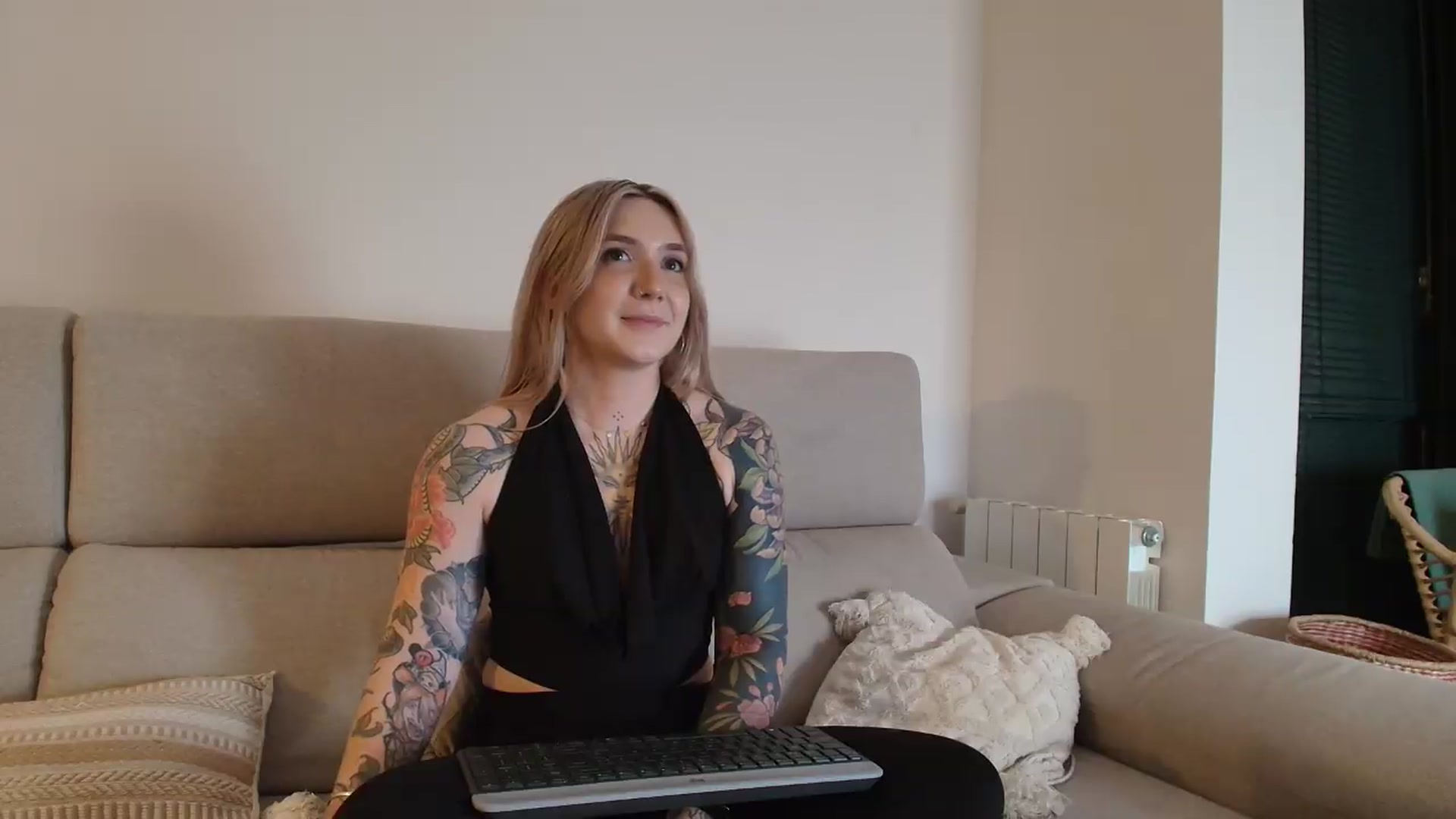 Gallery image thumbnail from Tattoo_bbgirl's myfreecams stream on, 08/14/2026, 20:57 image 14 of 20